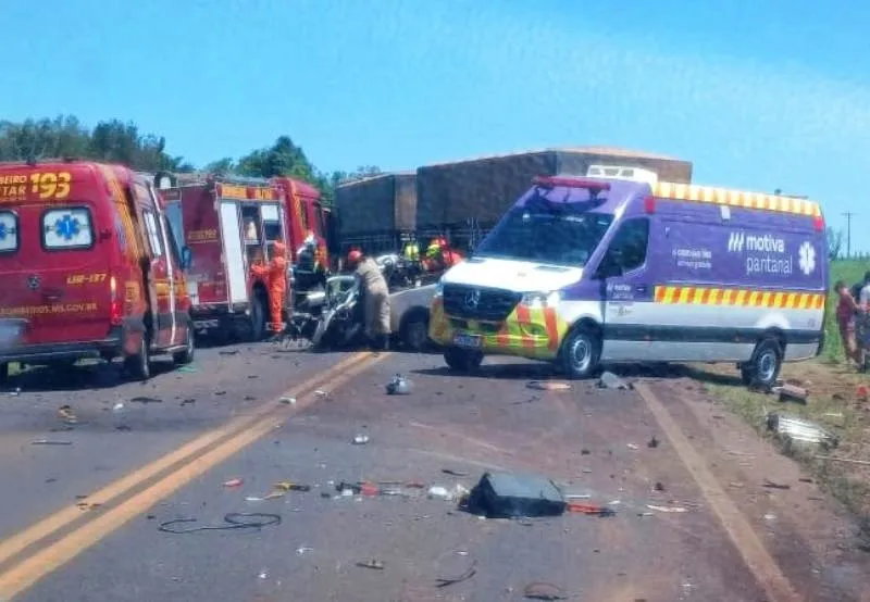 Naviraí – Identificada as vitimas do acidente na BR-163 envolvendo picape e carreta
